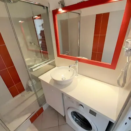 Village Naturiste Carino Apartman *